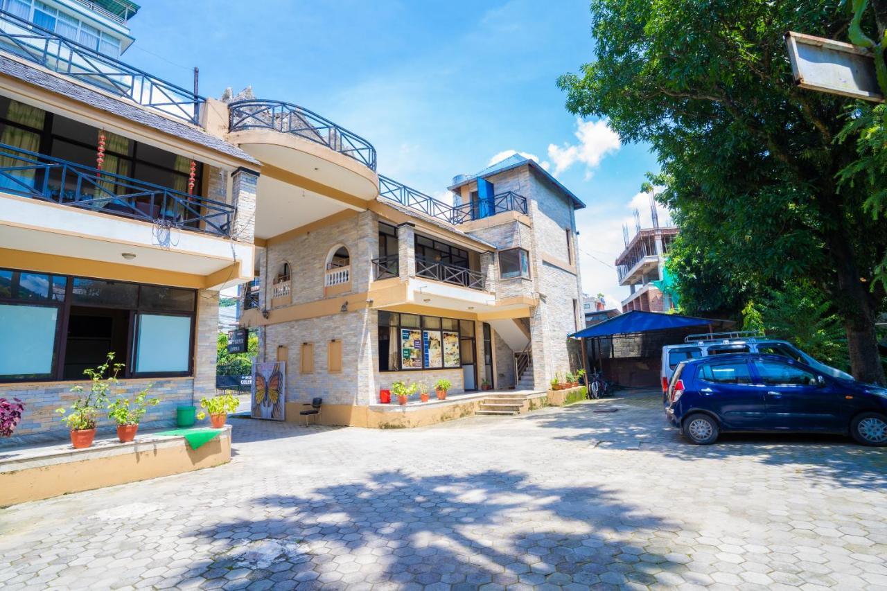 Butterfly Lodge Pokhara Exterior foto