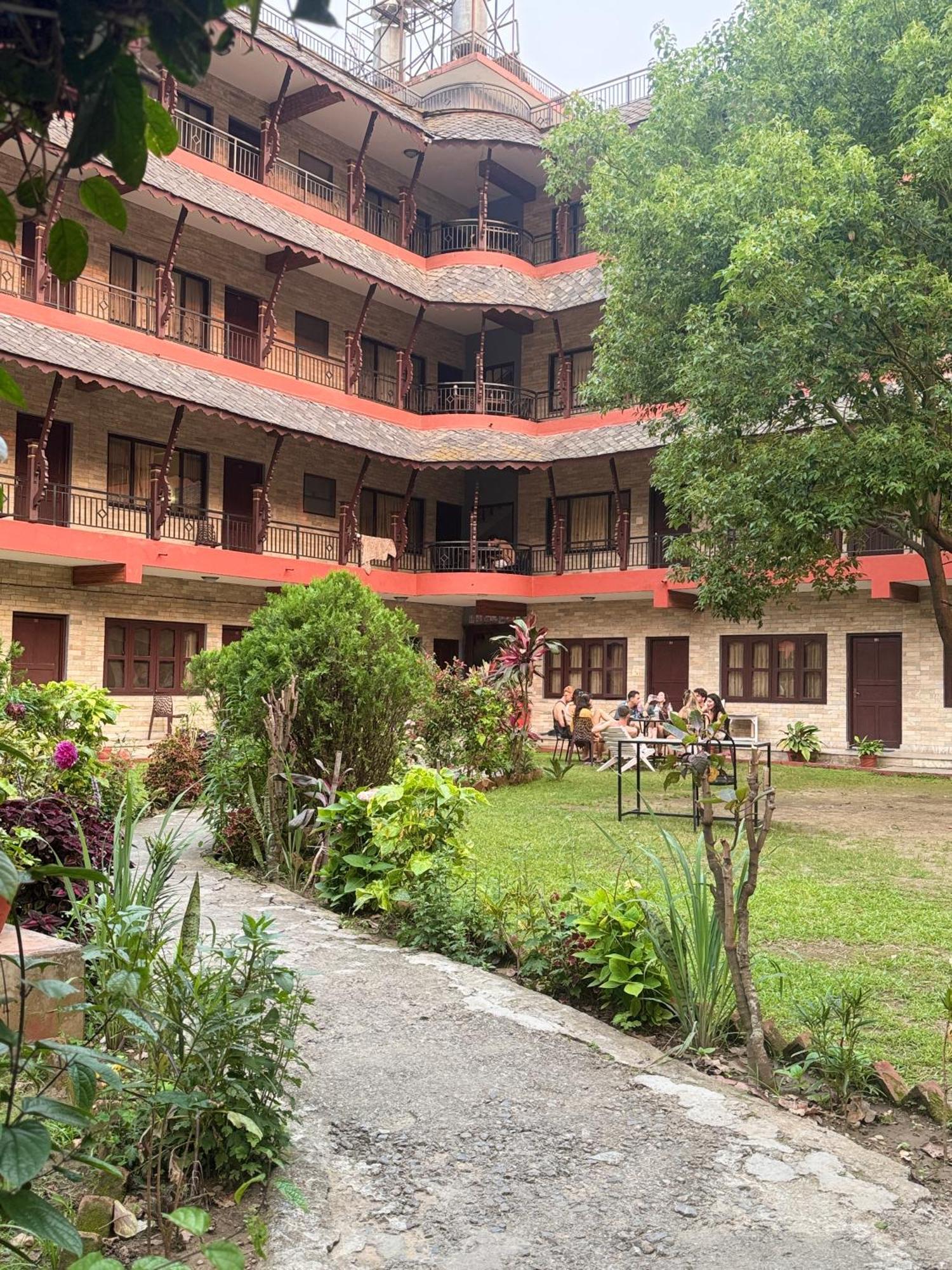 Butterfly Lodge Pokhara Exterior foto